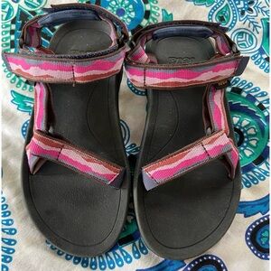 TEVA HURRICANE XLT 2 Sport Sandals Big Kids Size 2